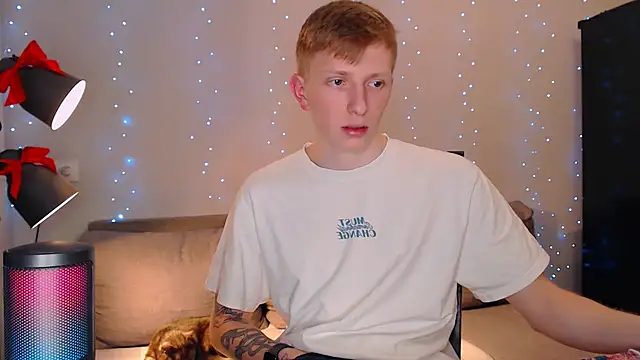 Snapshot of juliaanddima chatting on January 11, 9:46 pm juliaanddima online show from January 11, 9:46 pm