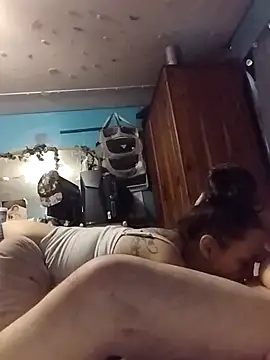 Thicknjuicy1986 online show from October 8, 1:04 pm