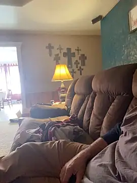 Snapshot of Themechanic420 chatting on February 3, 4:20 pm Themechanic420 online show from February 3, 4:20 pm