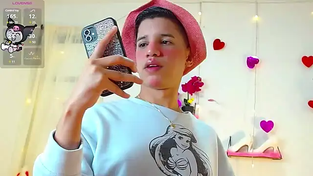 Ariel Femboy  online show from February 12, 5:26 am