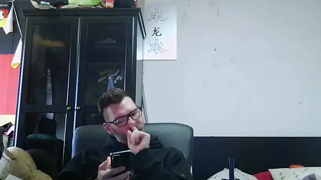 Die-geile-Sau online show from April 8, 1:42 pm