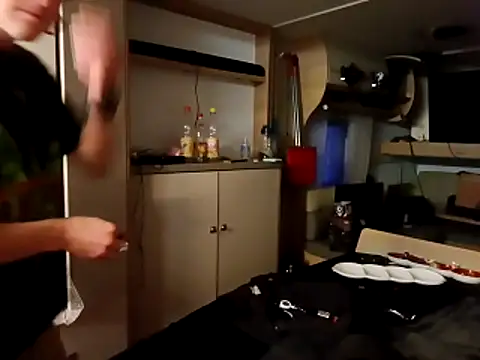 Snapshot of Ebinator666 chatting on October 28, 7:38 pm Ebinator666 online show from October 28, 7:38 pm