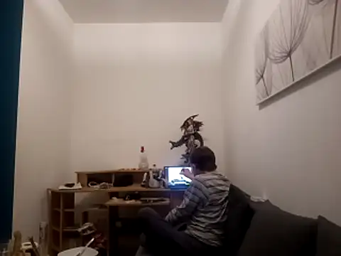 Snapshot of Ebinator666 chatting on January 30, 2:27 am Ebinator666 online show from January 30, 2:27 am