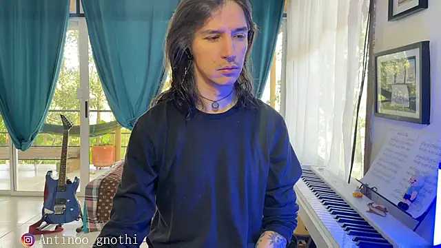 Snapshot of Antinoo_Gnothi chatting on December 7, 2:13 pm Antinoo Gnothi online show from December 7, 2:13 pm