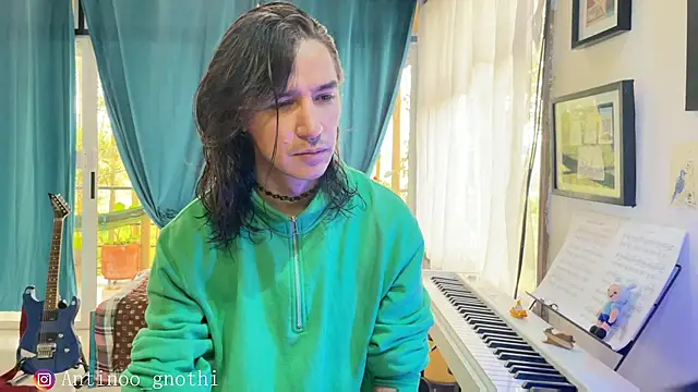 Snapshot of Antinoo_Gnothi chatting on December 5, 1:17 pm Antinoo Gnothi online show from December 5, 1:17 pm