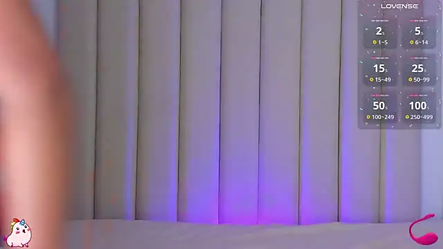 sam phillipss online show from December 22, 9:31 pm