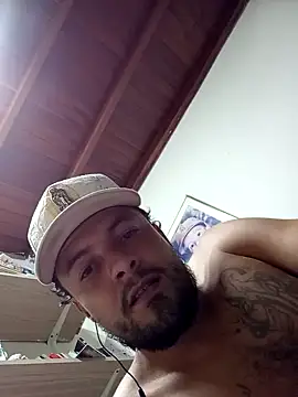 Snapshot of 11scorpion27 chatting on September 18, 1:29 am 11scorpion27 online show from September 18, 1:29 am