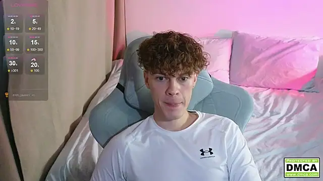 Snapshot of cute_thomas chatting on October 17, 7:51 pm cute thomas online show from October 17, 7:51 pm