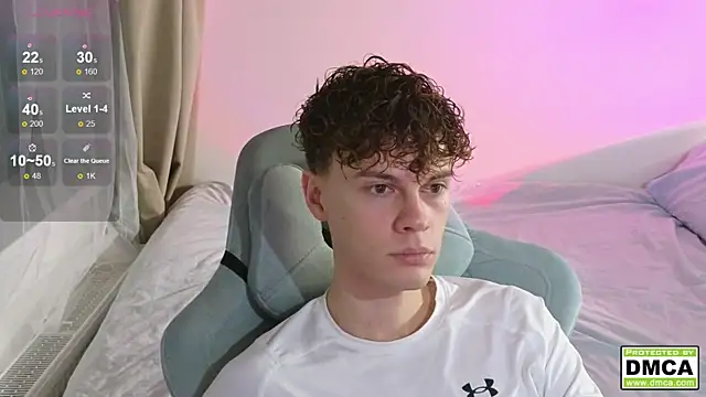 Snapshot of cute_thomas chatting on October 8, 6:12 pm cute thomas online show from October 8, 6:12 pm