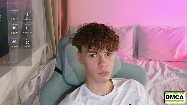 Snapshot of cute_thomas chatting on October 9, 9:31 pm cute thomas online show from October 9, 9:31 pm