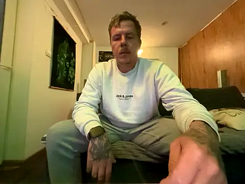 steveindahouse online show from September 26, 12:36 pm