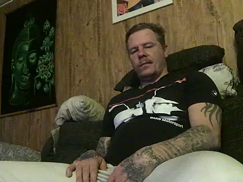 steveindahouse online show from March 17, 6:51 am