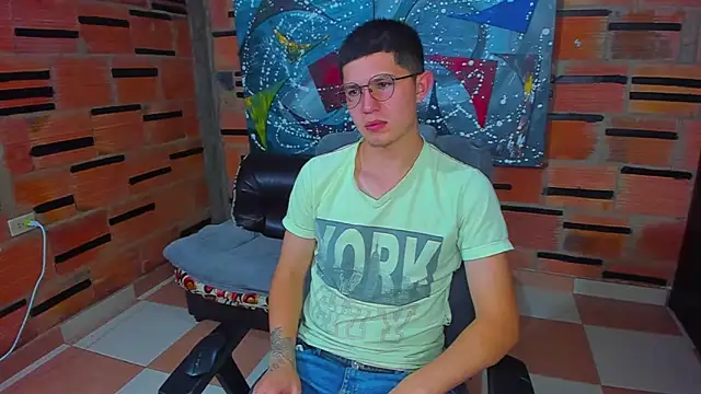 patrik 027 online show from March 21, 9:45 pm