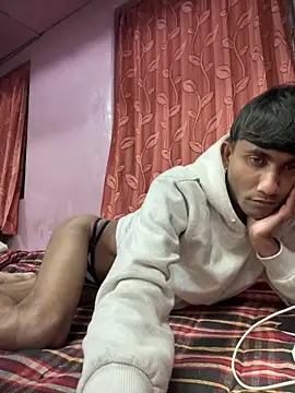 Sexyslimguyy online show from January 2, 2:13 pm