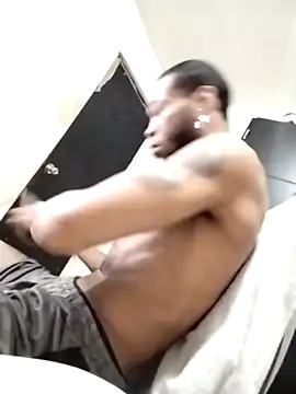 isuckmyselfxxx 420 online show from March 18, 11:33 am