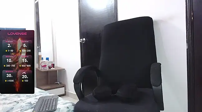 Snapshot of danielconor_26 chatting on February 1, 2:45 pm danielconor 26 online show from February 1, 2:45 pm