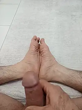 Snapshot of Hardapple01 chatting on March 5, 12:49 am Hardapple01 online show from March 5, 12:49 am