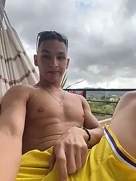 liuscast22 online show from April 18, 7:29 pm