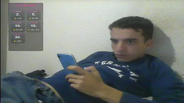 Tombgy07 online show from December 12, 8:32 pm