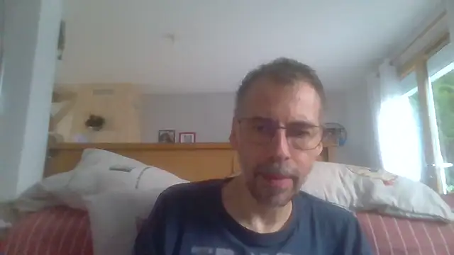 ptitcanard60600 online show from September 14, 5:15 pm