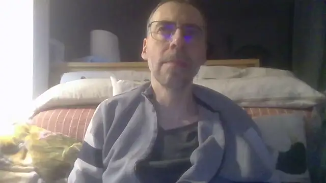 ptitcanard60600 online show from December 13, 10:27 pm