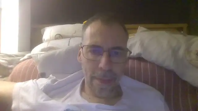 ptitcanard60600 online show from September 25, 9:46 pm