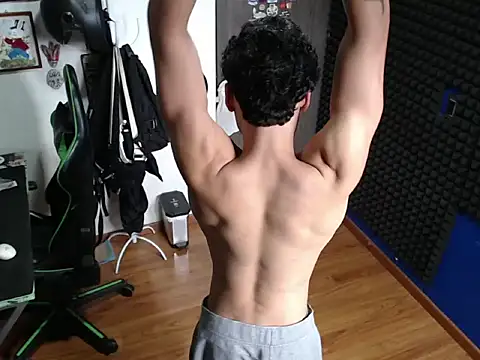 Curly Angel24 online show from February 17, 9:03 pm