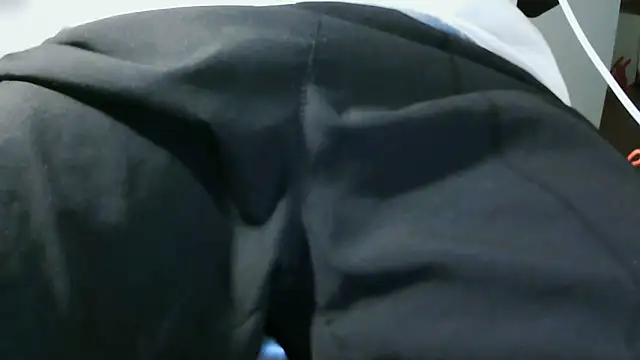 la chiennete online show from September 23, 11:37 pm