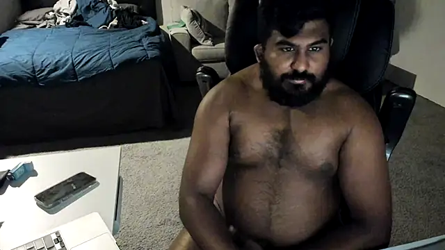 BearBro234 online show from October 30, 7:43 am