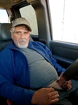 TTolbert online show from December 6, 3:44 pm