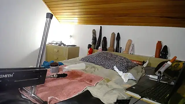 natjuk online show from February 13, 5:40 pm