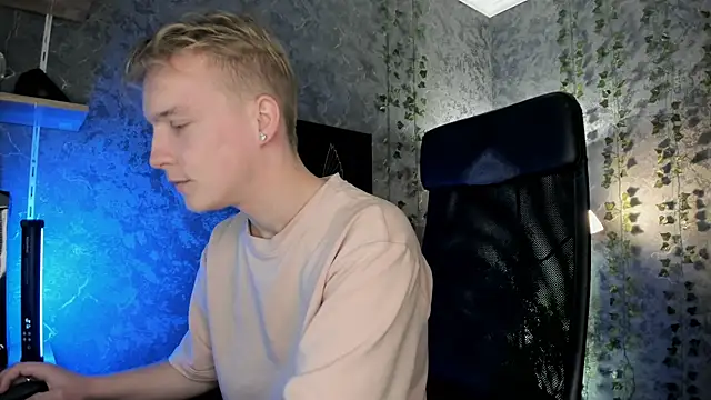 AlexxSweet online show from September 28, 7:06 am