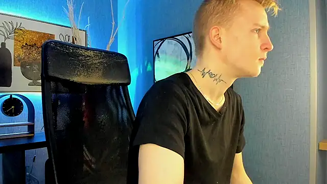 AlexxSweet online show from February 23, 6:22 am