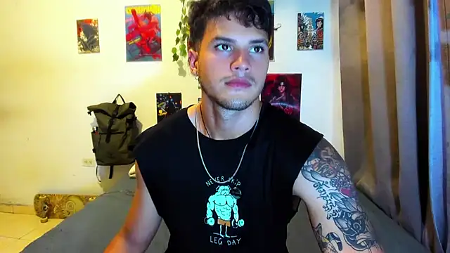 Nekoboy01 online show from October 22, 10:24 pm