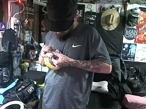 CloudDadddyyy420 online show from December 25, 4:22 am