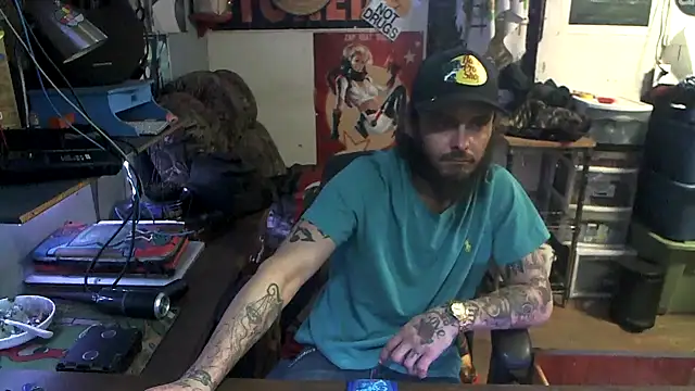 CloudDadddyyy420 online show from November 18, 4:44 pm