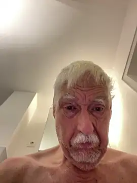 Snapshot of Steffibi1954 chatting on November 1, 3:43 am Steffibi1954 online show from November 1, 3:43 am