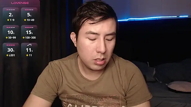 andrewmhilton  online show from December 2, 6:27 am