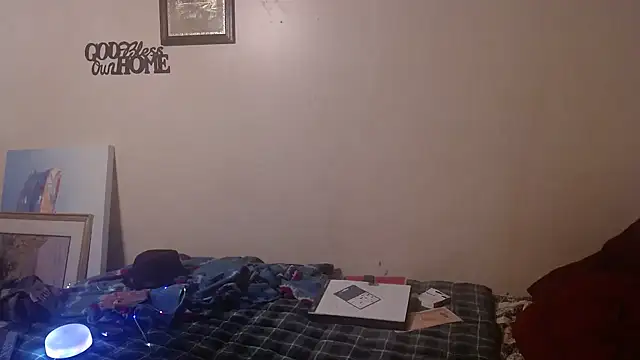 Snapshot of Daddysthick chatting on October 23, 3:21 am Daddysthick online show from October 23, 3:21 am