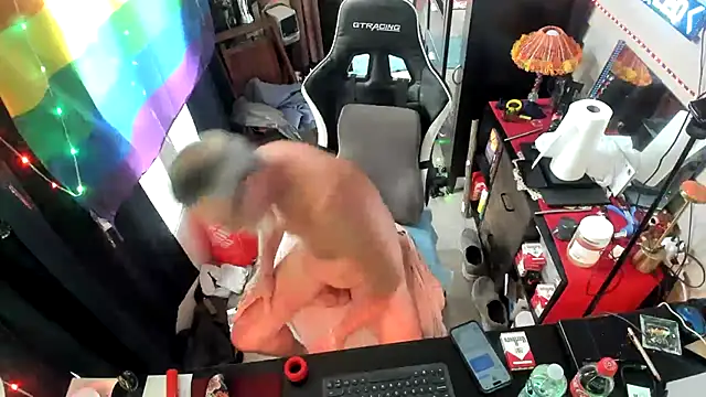 Snapshot of Daddysthick chatting on September 22, 3:55 pm Daddysthick online show from September 22, 3:55 pm