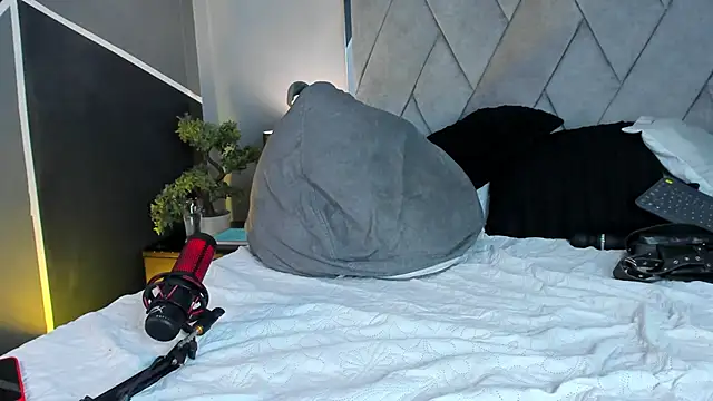 Markbrown online show from October 13, 6:58 pm