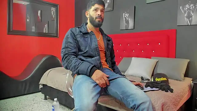 Thiagogomez online show from September 30, 12:31 pm