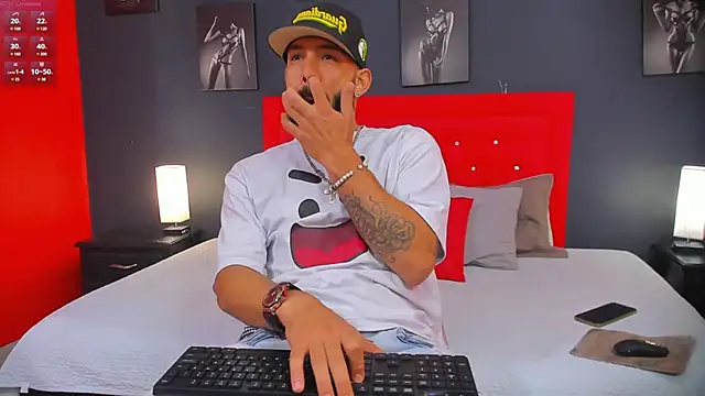 Thiagogomez online show from December 3, 12:27 pm