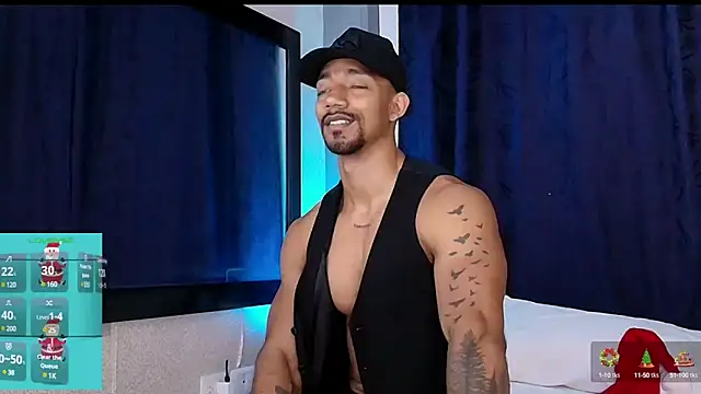 Snapshot of Manolo_Hot1 chatting on December 5, 2:44 pm Manolo Hot1 online show from December 5, 2:44 pm