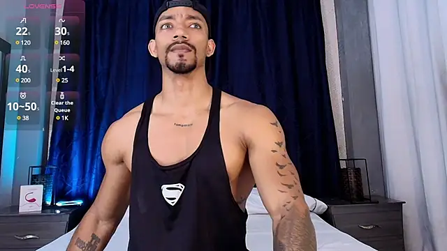 Snapshot of Manolo_Hot1 chatting on March 10, 2:48 pm Manolo Hot1 online show from March 10, 2:48 pm