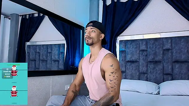 Snapshot of Manolo_Hot1 chatting on January 2, 2:46 pm Manolo Hot1 online show from January 2, 2:46 pm