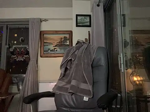 Snapshot of ThickDick_Daddy chatting on March 10, 4:38 am ThickDick Daddy online show from March 10, 4:38 am