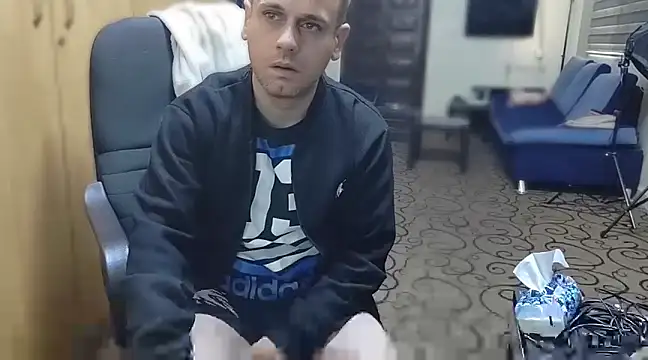 Arabeyes online show from December 9, 5:40 am