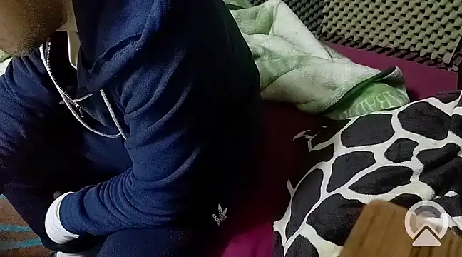 Arabeyes online show from February 23, 8:31 pm