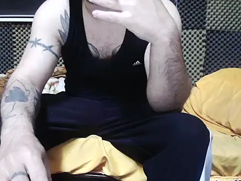 Arabeyes online show from November 1, 7:40 pm